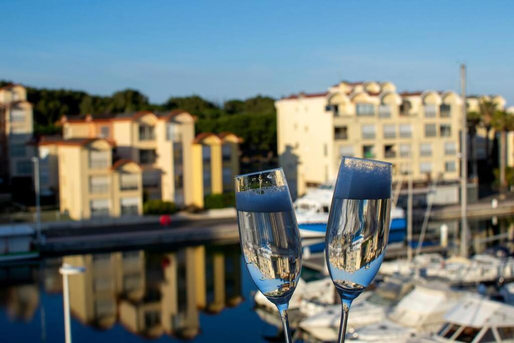 Veilleuse - Clim - Piscine Apartment *